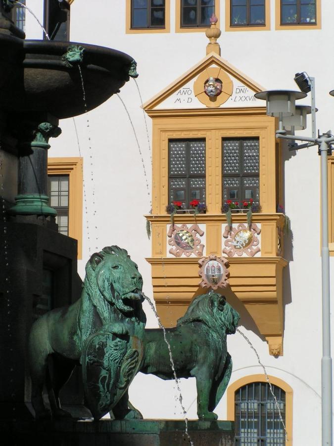 Wein-Hotel Auberge Mistral Freiberg Exterior photo